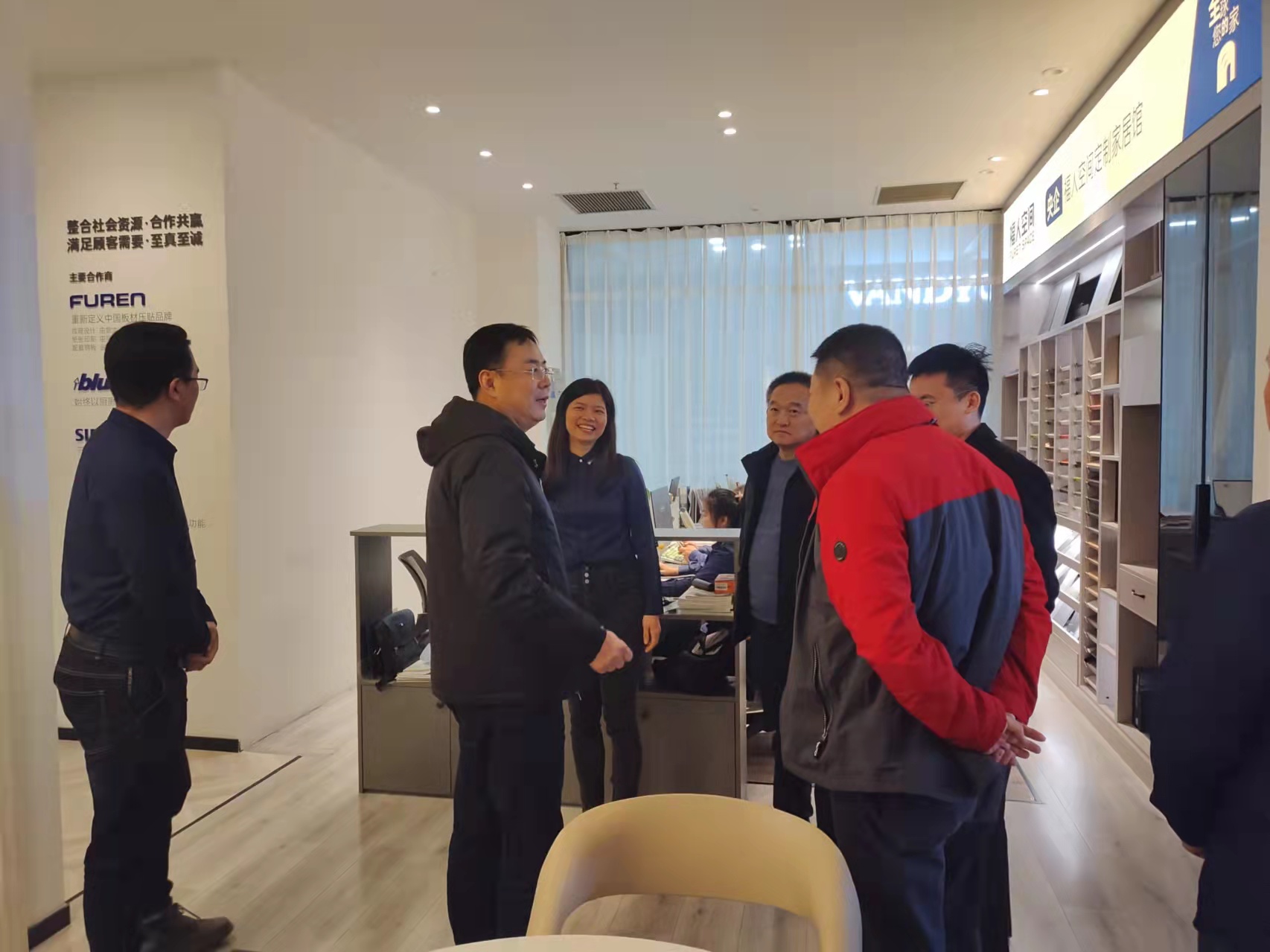 �й���ҵ������ݰ�ٲ����������п���(ͼ3)