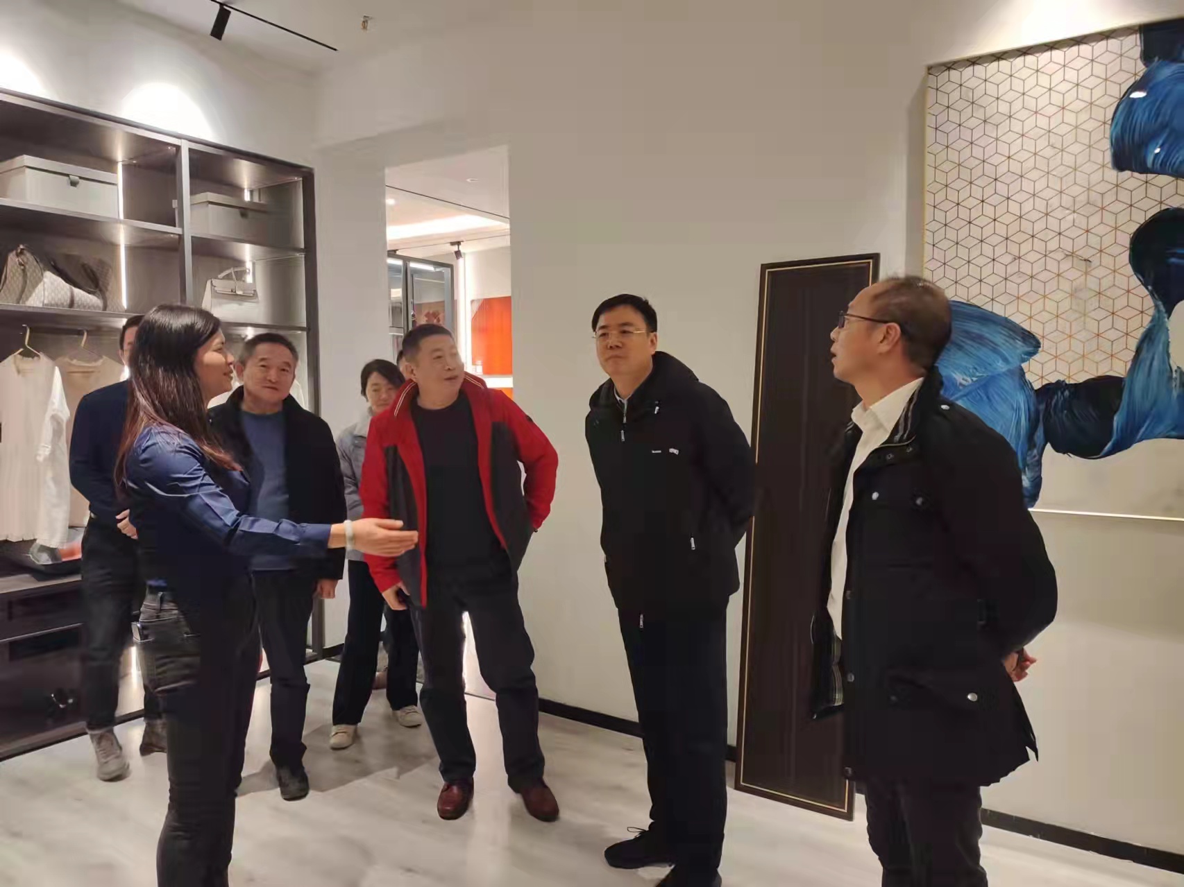 �й���ҵ������ݰ�ٲ����������п���(ͼ2)